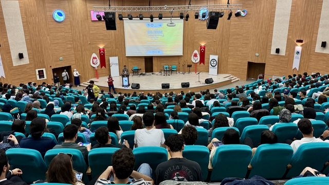 KAEÜ'de 8. Ulusal Ahi Evran Tıp Öğrenci Sempozyumu düzenlendi