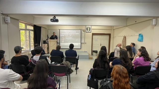 "Finansal Piyasalarda Dijitalleşme ve Yeni İş Fırsatları" semineri düzenlendi