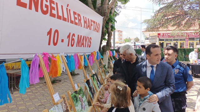 Konya'da Engelliler Haftası kapsamında sergi düzenlendi
