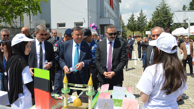 Havza Vakıfbank Atatürk Ortaokulu 4006 TÜBİTAK Bilim Fuarı açıldı