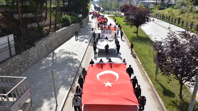 Boyabat'ta Gençlik Yürüyüşü düzenlendi