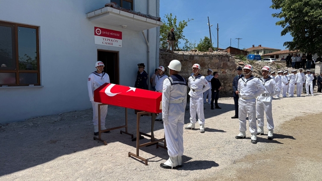 Çanakkale'de vefat eden Kıbrıs gazisinin cenazesi toprağa verildi