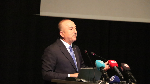 AK Parti Antalya Milletvekili Çavuşoğlu, Yozgat'ta sempozyumda konuştu: