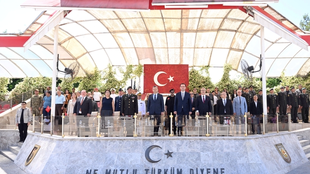 Antalya'da Engelliler Haftası kapsamında temsili askerlik ve yemin töreni düzenlendi