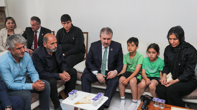 BBP Genel Başkanı Destici'den Diyarbakır'da "Terörsüz Türkiye" sürecine ilişkin açıklama: