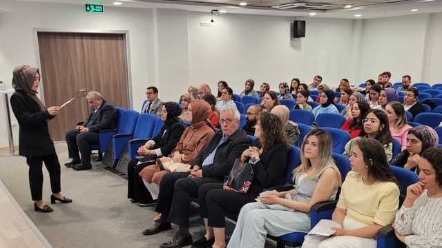 Kastamonu'da 67 ebeye "Doğuma hazırlık eğitimi" verildi