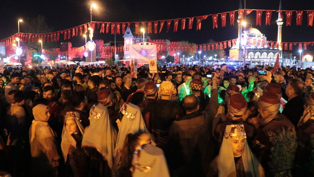 Kayseri'de 'Fener Alayı' düzenlendi