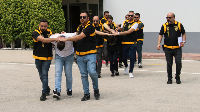 İş insanı, sevgili tuzağıyla dövülüp, parası gasbedildi