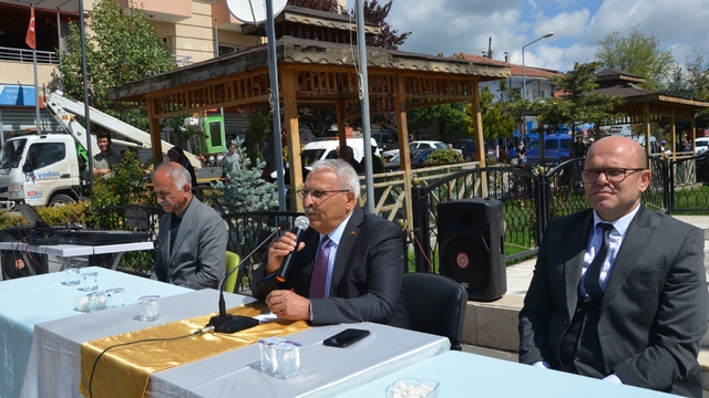Göynücek'te "Vatandaş Soruyor, Başkan Cevaplıyor" programı yapıldı