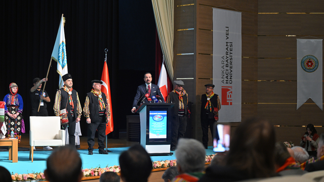 AK Parti'li Zorlu, 2. Uluslararası Katılımlı Türk Dünyası Stratejik Araştırmalar Kongresi'nde konuştu:
