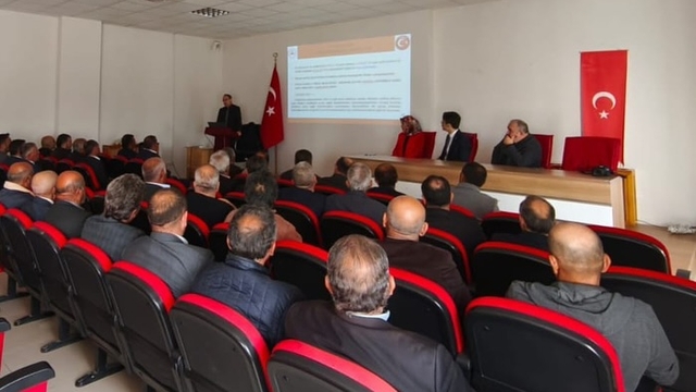 Ulaş'ta muhtarlara yönelik hizmet içi eğitim semineri düzenlendi