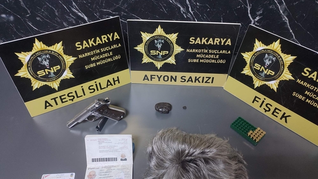 Sakarya'da 18 yıl 9 ay kesinleşmiş hapis cezası bulunan hükümlü sahte kimlikle yakalandı