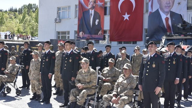 Bitlis'te özel gereksinimli bireyler 1 günlüğüne asker oldu