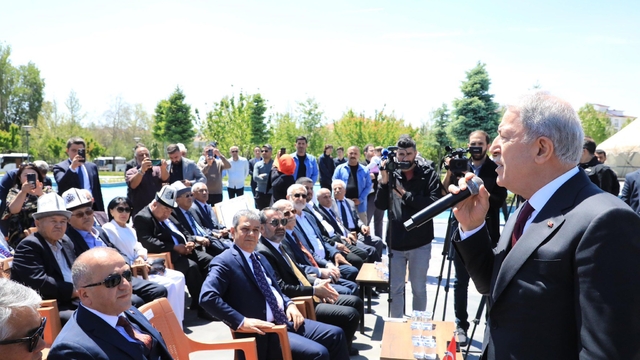 Hulusi Akar: Artık söz dinleyen değil, sözü dinlenen Türkiye var (2)