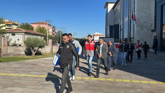 Emekli öğretmenin 25 milyon TL dolandırıldığı olayda 6 tutuklama daha