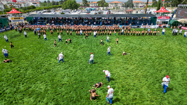 CW Enerji Türkiye Yağlı Güreş Ligi, Manavgat'ta başladı