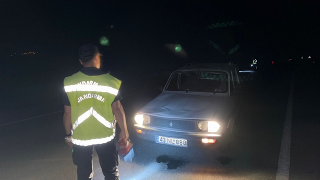Kütahya'da otomobilin çarptığı yaya, öldü