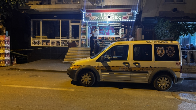 Bursa'da berber dükkanına düzenlenen silahlı saldırıda çırak öldü