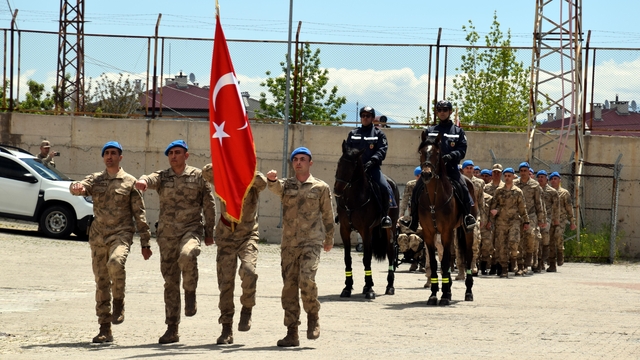 Erciş'te engelli bireyler bir günlük askerlik sevinci yaşadı
