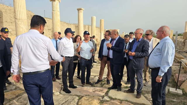 Kültür ve Turizm Bakan Yardımcısı Yazgı'dan Denizli'deki antik kentlere ziyaret
