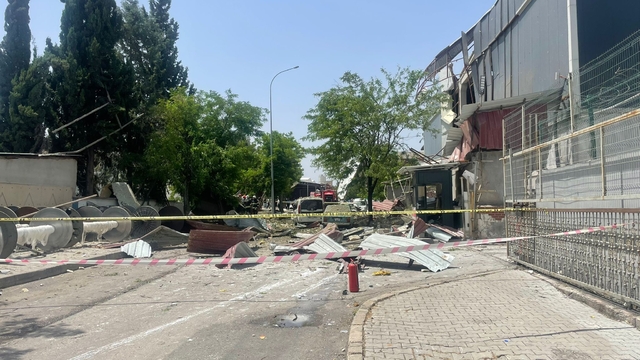 Halı fabrikasında buhar kazanı patladı; 7 yaralı