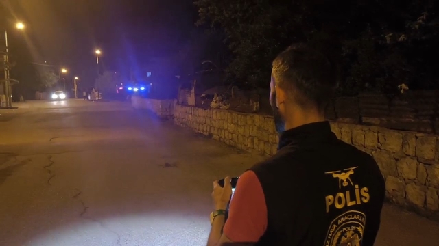 Husumetlilerin evine tüfekle ateş açtılar; 1 tutuklama