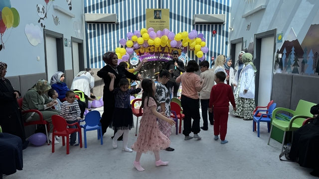 Büyükşehir Belediyesiden 16 özel çocuğa doğum günü etkinliği