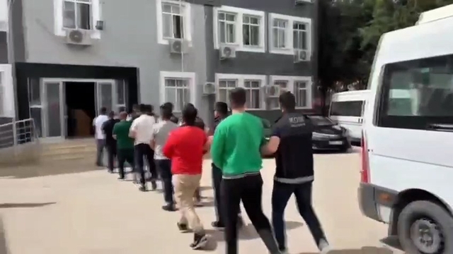 Şanlıurfa'da tefecilik operasyonu; 8 tutuklama