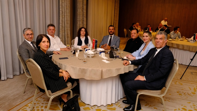 Antalya Düşünce Platformunda turizmin geleceği değerlendirildi
