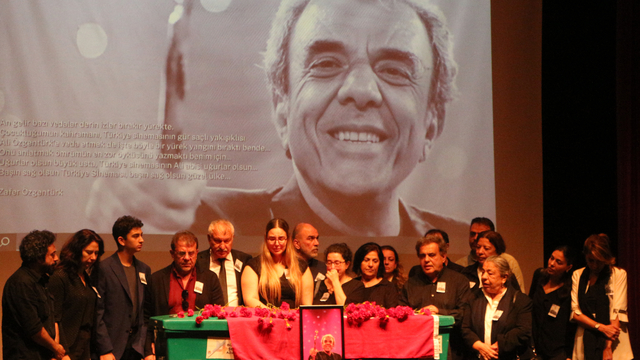 Türk sinemasının usta ismi  Ali Özgentürk son yolculuğuna uğurlandı