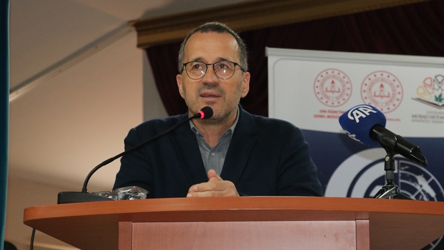 Bursa'da "İslam Dünyasına Küresel Çözümler Konferansı" başladı