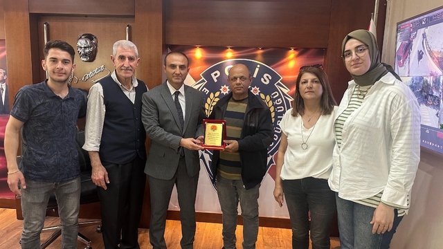 İskenderun İşitme Engelliler Derneğinden, İlçe Emniyet Müdürü Güneş'e ziyaret