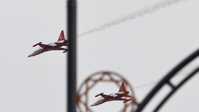 Türk yıldızları ve SOLOTÜRK Samsun'da prova uçuşu yaptı