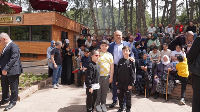 Kızılcahamam Belediyesi Engelliler Haftası'nda program düzenledi