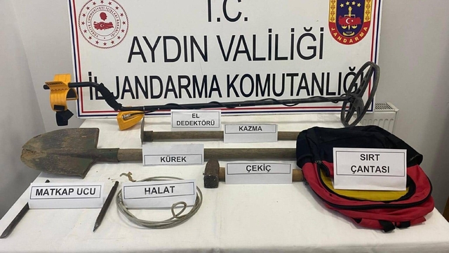 Aydın'da SİT alanında kaçak tarihi eser kazısına 3 gözaltı