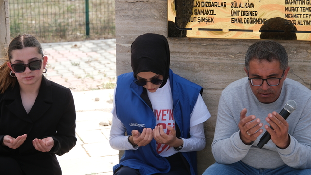 Konya'da 28 yıl önce trafik kazasında hayatını kaybedenler anıldı
