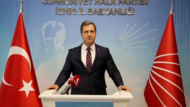 CHP Sözcüsü Yücel, MYK gündemine ilişkin İzmir'de basın toplantısı düzenledi: