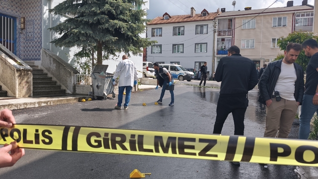 Kütahya'da silahlı kavgada 2 kişi yaralandı