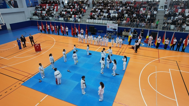 Çubuk'ta 19 Mayıs Atatürk'ü Anma, Gençlik ve Spor Bayramı etkinliklerle kutlandı.