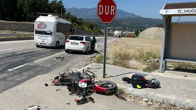 Muğla'da otomobille çarpışan motosiklet sürücüsü hayatını kaybetti