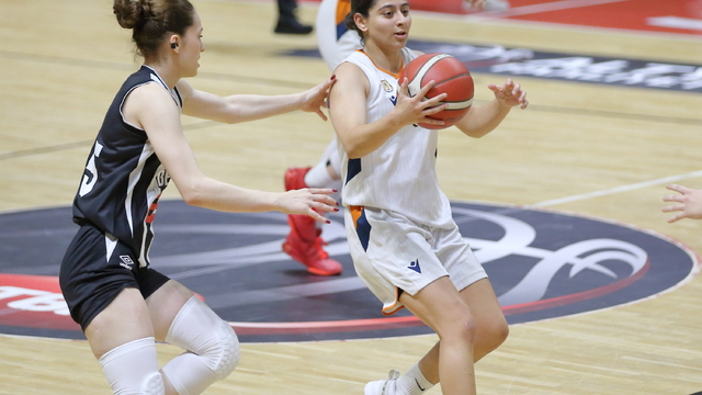 Basketbolda 18 Yaş Altı Kadınlar Türkiye Şampiyonası Samsun'da başladı