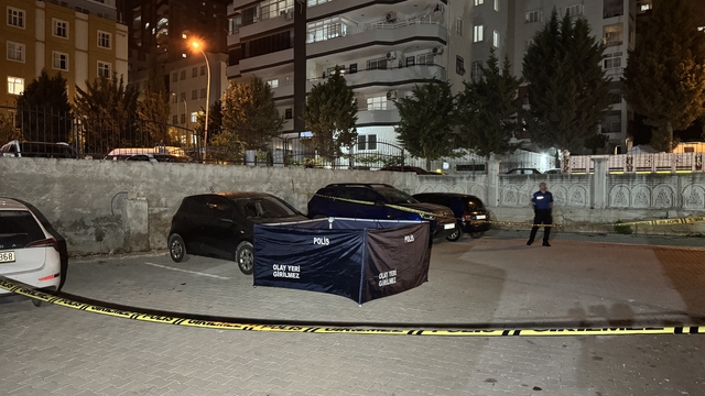 Adana'da kız arkadaşını bıçakla öldüren kişi intihar etti