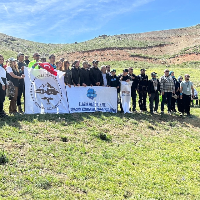 Elazığ Akdağ'da doğa yürüyüşü etkinliği yapıldı
