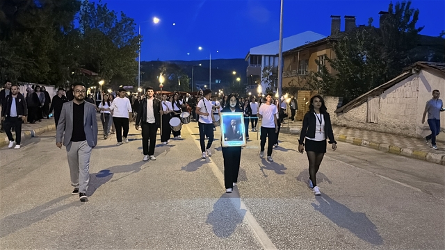 Kargı'da Fener Alayı düzenlendi