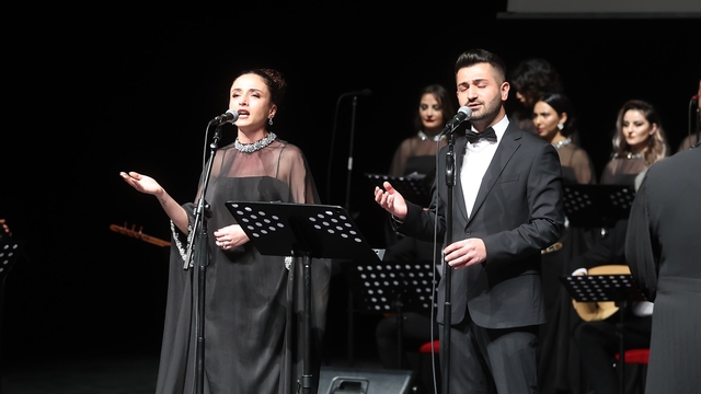 Sivas'ta Devlet THM korosu konser verdi