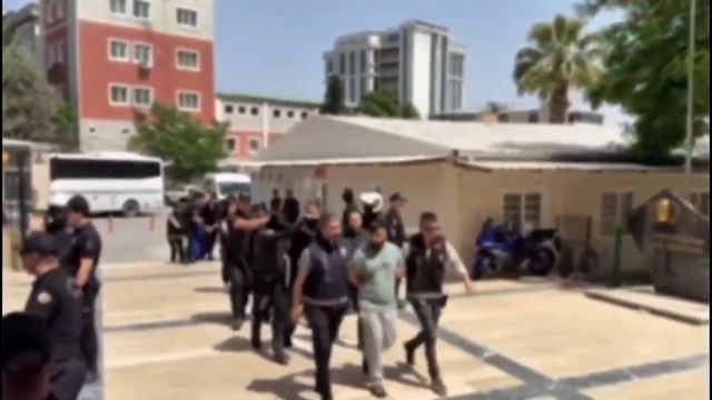 Ev ve iş yeri basan şebekeye operasyon; 9 tutuklama