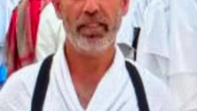 Cami çıkışı yolun karşısına geçerken otomobilin çarptığı yaya öldü