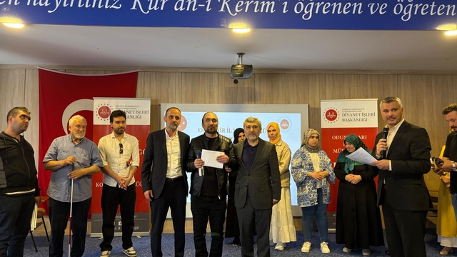 Eskişehir'de "İşitme Engelli Bireylere Yönelik Temel Dini Bilgiler Yarışması" gerçekleştirildi