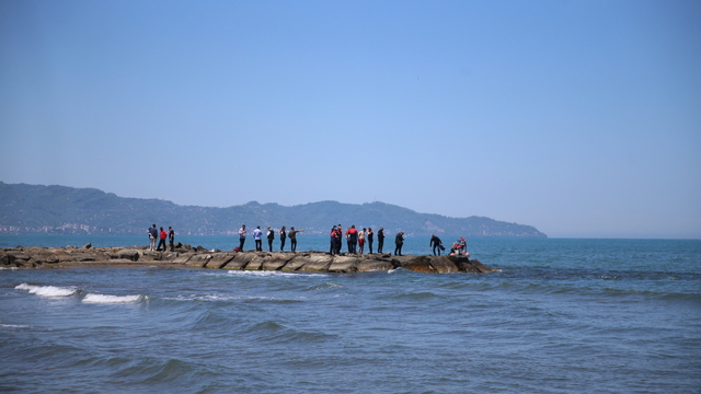 Ordu'da denizde boğulma tehlikesi geçiren 3 lise öğrencisi tedavi altına alındı