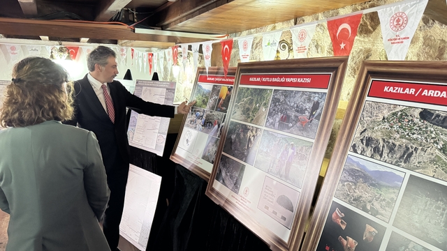 Artvin'de "Toprağın Tanıkları Artvin'de Arkeoloji ve Müzecilik" adlı fotoğraf sergisi açıldı